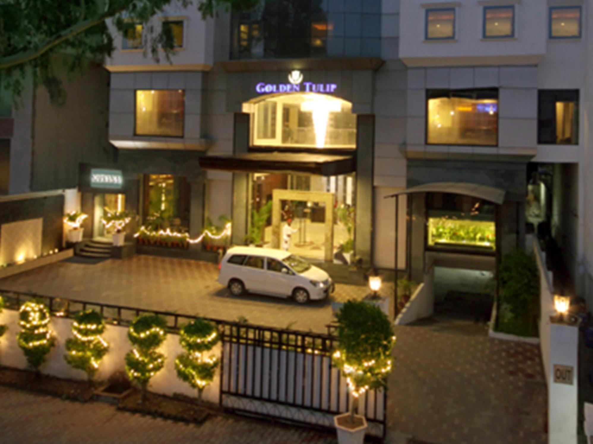 Regenta Place होटल 4*